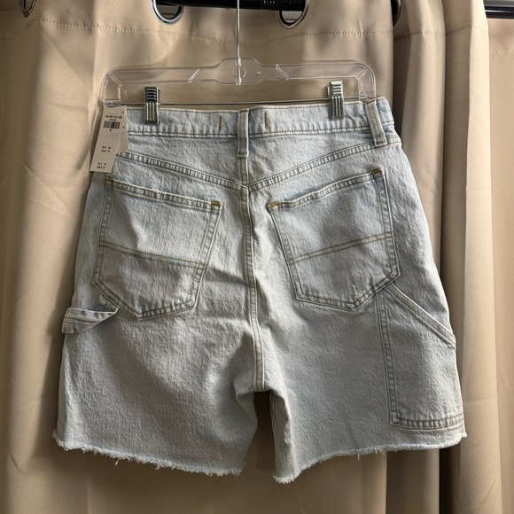 Women’s Abercrombie & Fitch Light Blue 7 Inch Dad Short - Picture 2 of 3